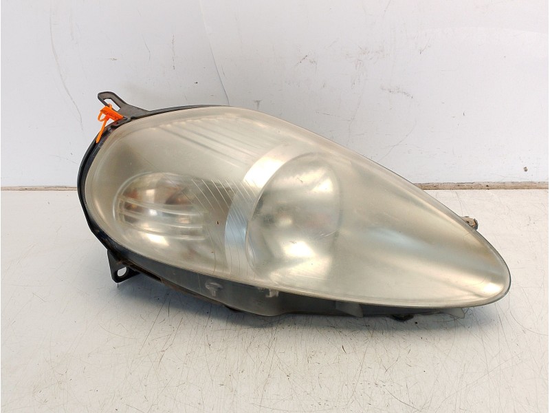 Recambio de faro derecho para fiat grande punto (199_) 1.3 d multijet referencia OEM IAM 51701594  