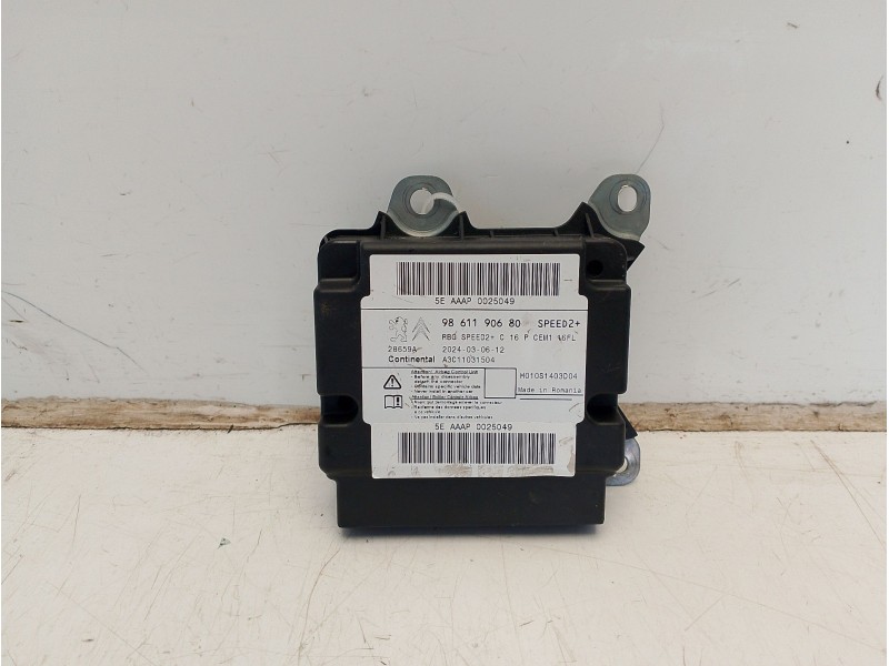 Recambio de modulo electronico para toyota proace verso referencia OEM IAM 9861190680  