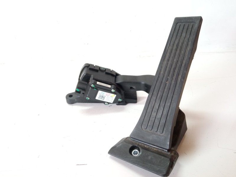 Recambio de pedal acelerador para hyundai ix35 comfort 2wd referencia OEM IAM 327002S000  