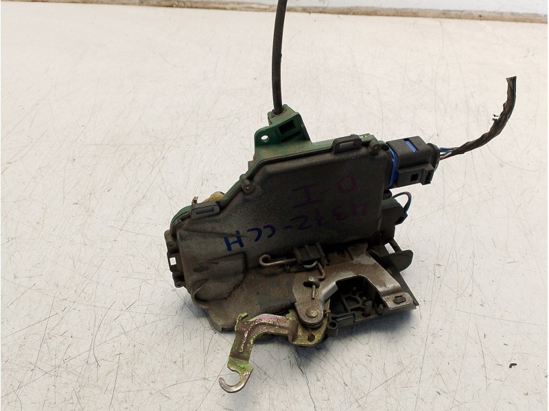 Recambio de cerradura puerta delantera izquierda para seat ibiza iii (6l1) 1.9 sdi referencia OEM IAM 3B1837015AQ  