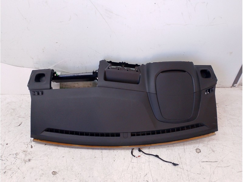 Recambio de salpicadero para toyota proace verso referencia OEM IAM SU001B6268  