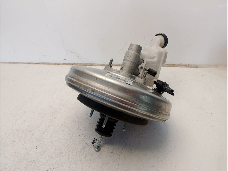 Recambio de servofreno para toyota proace verso referencia OEM IAM SU001A8855 9821104980 