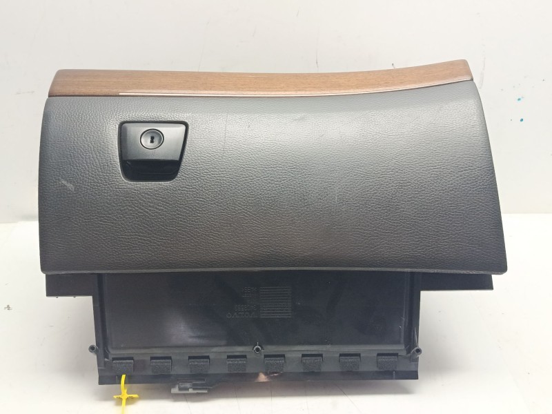 Recambio de guantera para volvo xc90 d5 referencia OEM IAM 30722840  
