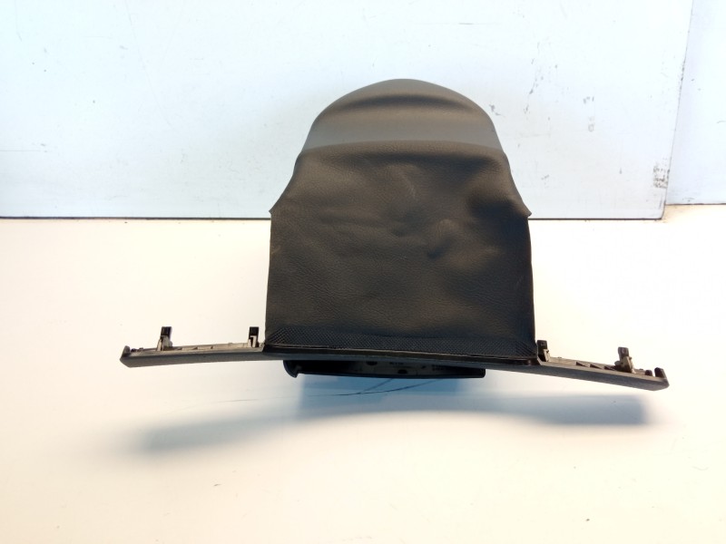 Recambio de moldura para volkswagen golf vii lim. gte referencia OEM IAM 5G0858559H  