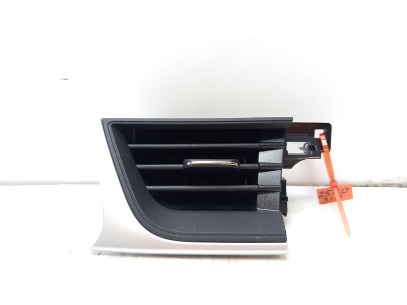 Recambio de rejilla aireadora para renault captur i (j5_, h5_) 0.9 tce 90 referencia OEM IAM 687607655R  