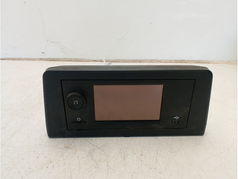 Recambio de pantalla multifuncion para toyota proace verso referencia OEM IAM SU001B5163  