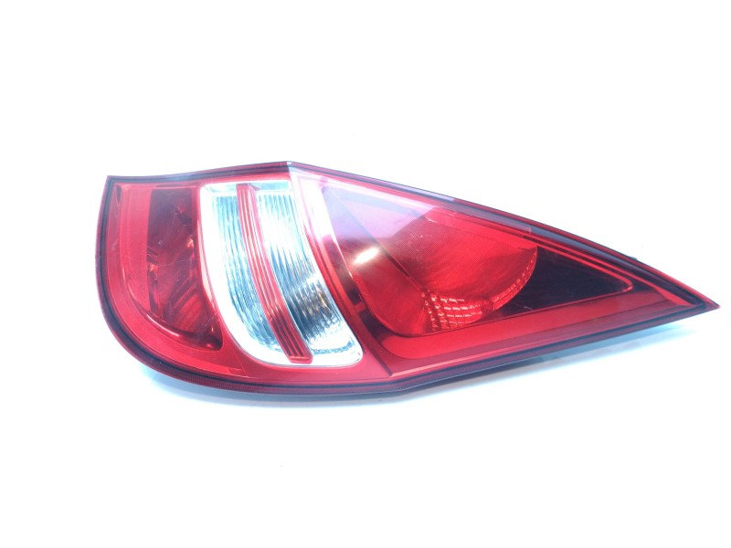 Recambio de piloto trasero derecho para hyundai i30 1.4 cat referencia OEM IAM 924022R0  