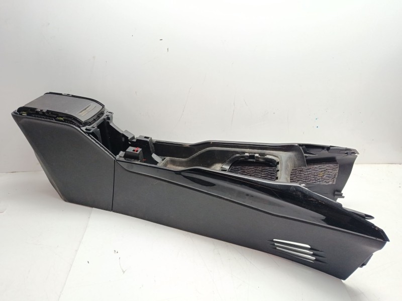 Recambio de consola central para peugeot 2008 i (cu_) 1.5 bluehdi 100 referencia OEM IAM 9677863780  