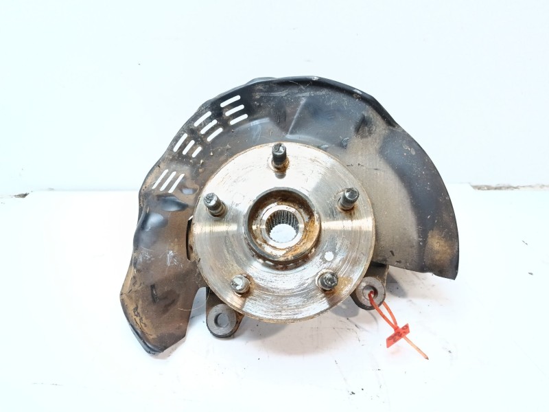 Recambio de mangueta delantera derecha para toyota yaris referencia OEM IAM 4321102410  