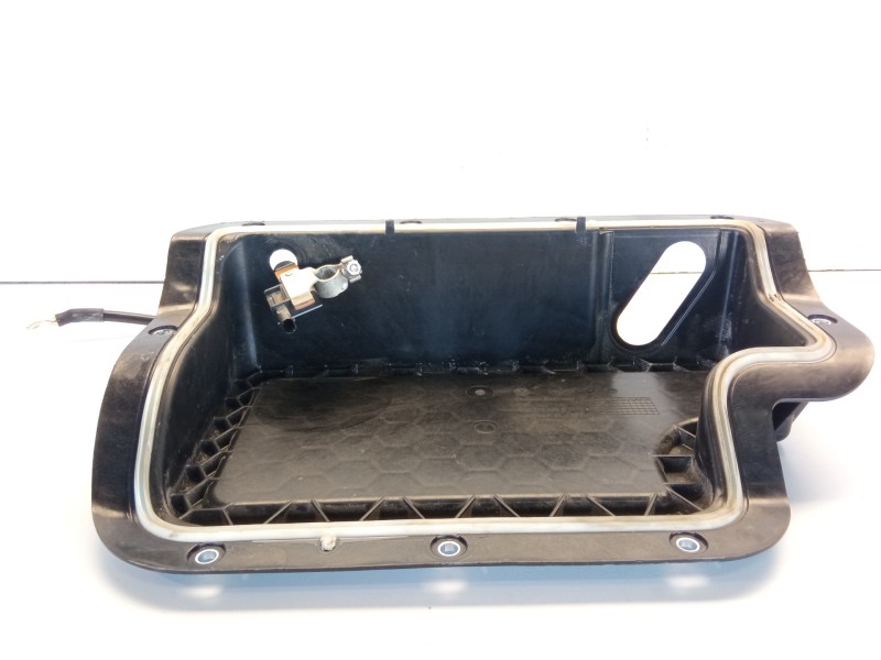 Recambio de moldura para volkswagen golf vii lim. gte referencia OEM IAM 5Q0915435D  