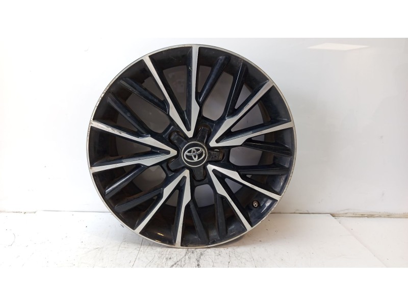 Recambio de llanta para toyota c-hr referencia OEM IAM 42611F4040  PW4571000413