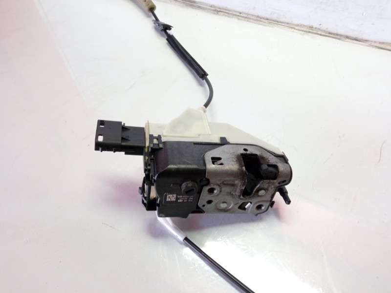 Recambio de cerradura puerta delantera derecha para citroën berlingo cuadro sx referencia OEM IAM A01851  