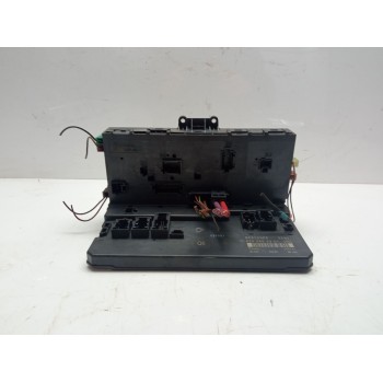 CAJA RELES / FUSIBLES A6395450201 