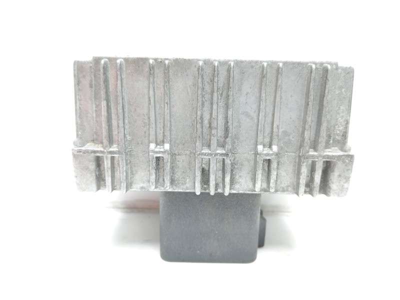 Recambio de caja precalentamiento para opel astra g berlina club referencia OEM IAM 09132691  