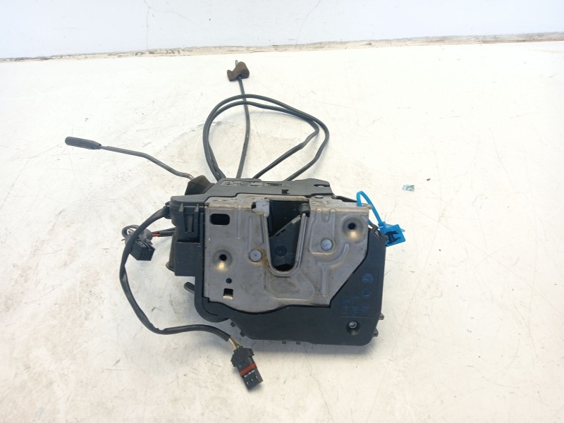 Recambio de cerradura puerta delantera izquierda para mercedes-benz clase e (w211) e 240 (211.061) referencia OEM IAM A211720033