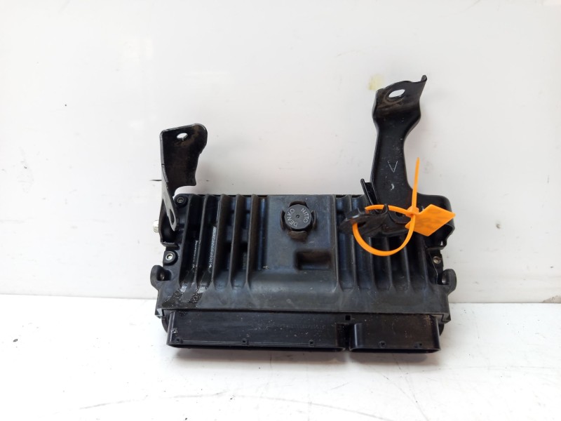 Recambio de modulo electronico para toyota yaris referencia OEM IAM 89661K0081  
