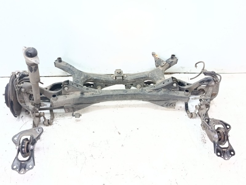 Recambio de puente trasero para toyota c-hr referencia OEM IAM 51206F4013  
