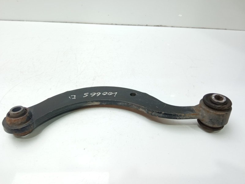 Recambio de brazo suspension superior trasero derecho para lexus ct 200h referencia OEM IAM 4877012010  