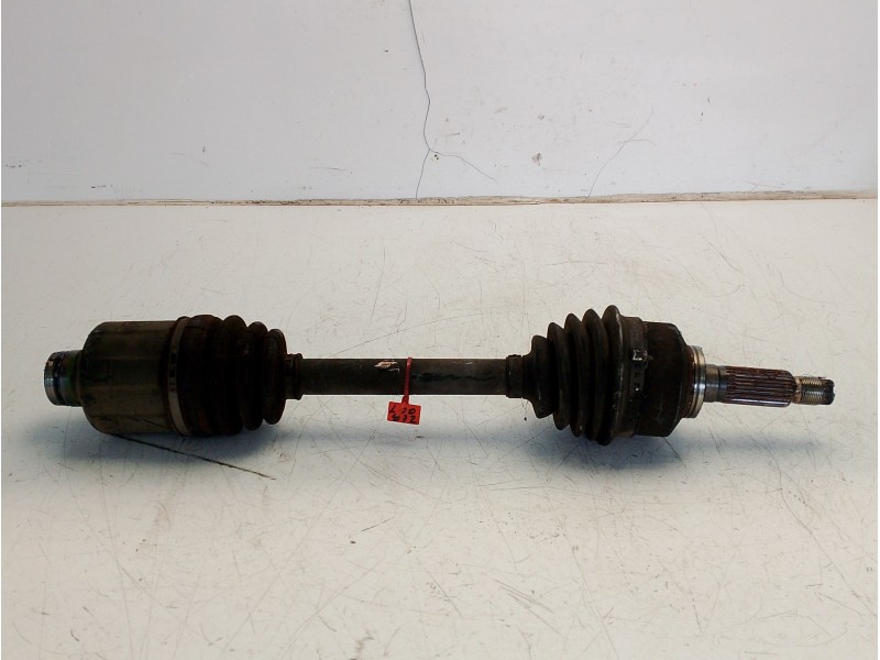 Recambio de transmision delantera izquierda para kia sorento 2.5 crdi active referencia OEM IAM 495003E000  