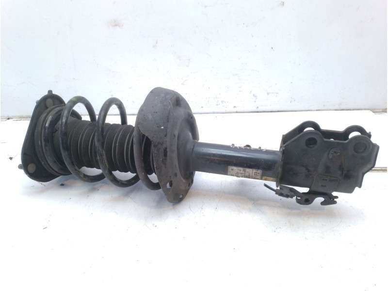 Recambio de amortiguador delantero derecho para toyota c-hr referencia OEM IAM 48510F9021  48510F4021