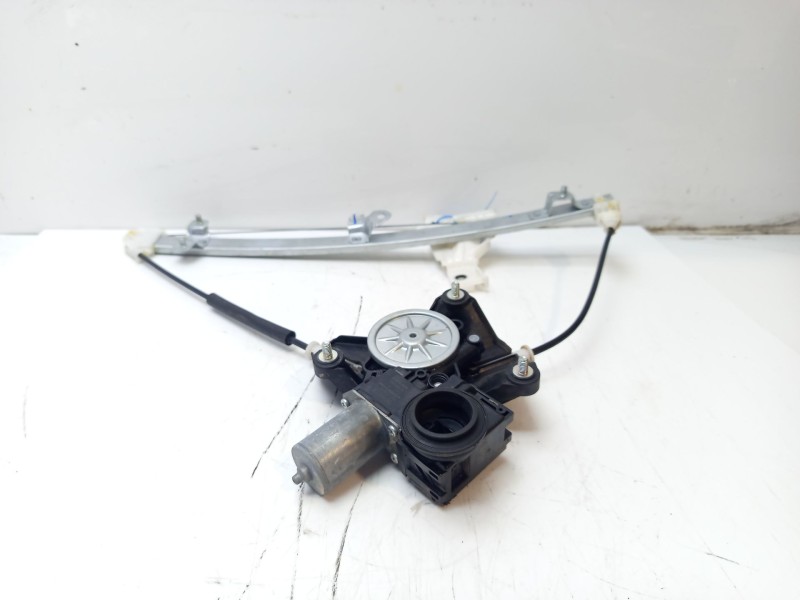 Recambio de elevalunas trasero derecho para toyota yaris referencia OEM IAM 69830K0010  