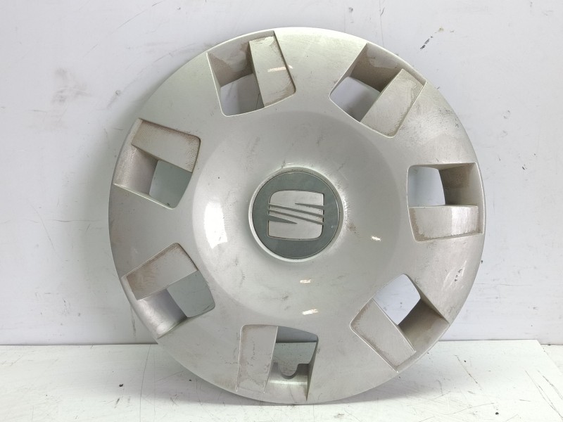 Recambio de tapacubos para seat ibiza (6l1) 1.2 12v referencia OEM IAM 6L0601147  