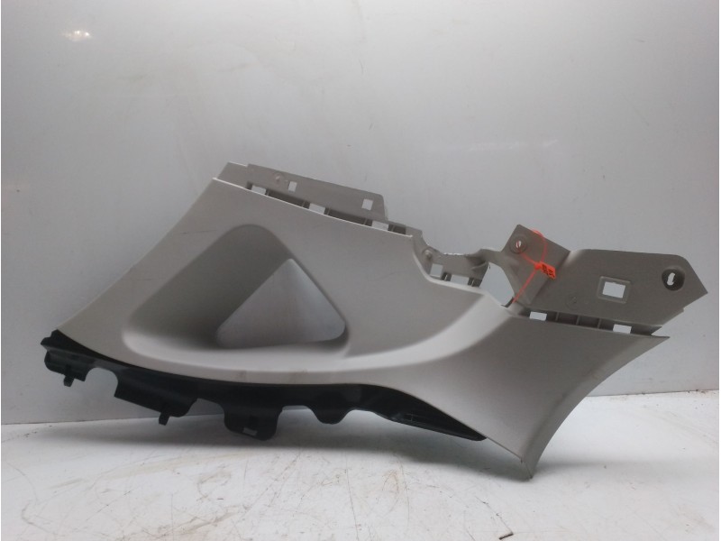 Recambio de moldura para renault captur i (j5_, h5_) 0.9 tce 90 referencia OEM IAM 769337452R  