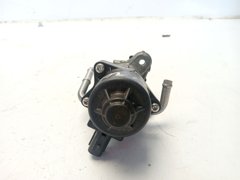 Recambio de valvula egr para toyota yaris 1.5 16v cat referencia OEM IAM 2562015360  