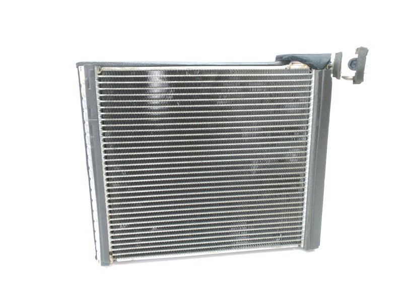 Recambio de radiador calefaccion / aire acondicionado para lexus ct 200h referencia OEM IAM 8850175010  