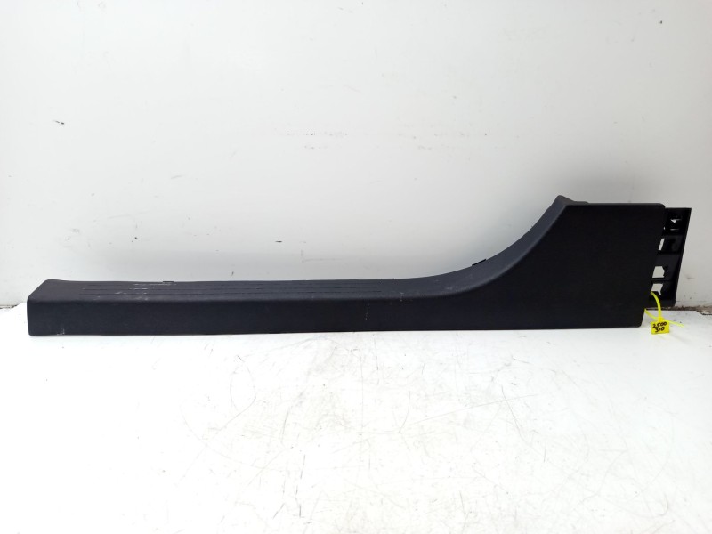 Recambio de moldura para renault captur i (j5_, h5_) 0.9 tce 90 referencia OEM IAM 769515187R  