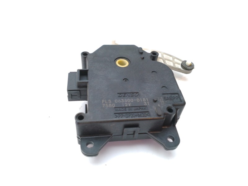 Recambio de motor apertura trampillas climatizador para lexus ct 200h referencia OEM IAM 8710647130 0638000181 