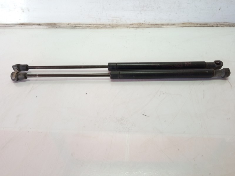 Recambio de amortiguadores maletero / porton para kia sorento referencia OEM IAM 871703E010  