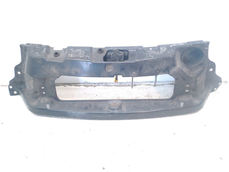 Recambio de panel frontal para iveco daily furgón 2.3 diesel referencia OEM IAM 5801513863  