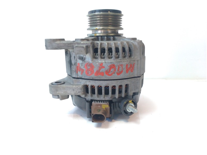 Recambio de alternador para hyundai tucson kosmo bluedrive 2wd referencia OEM IAM 373002A700  