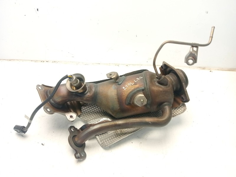 Recambio de catalizador para toyota yaris 1.5 16v cat referencia OEM IAM 17140F3010  