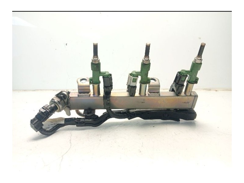 Recambio de rampa inyectora para toyota yaris 1.5 16v cat referencia OEM IAM 2381415080  