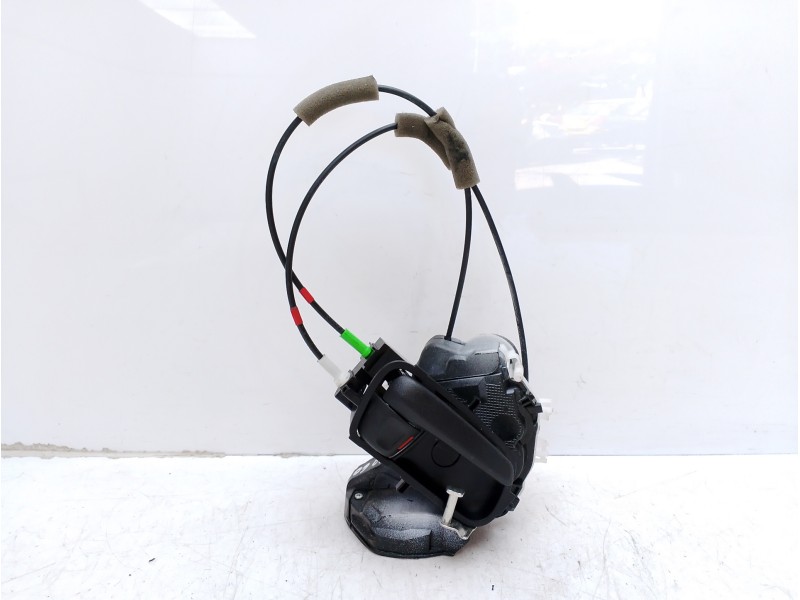 Recambio de cerradura puerta trasera derecha para toyota yaris referencia OEM IAM 69050K0030  