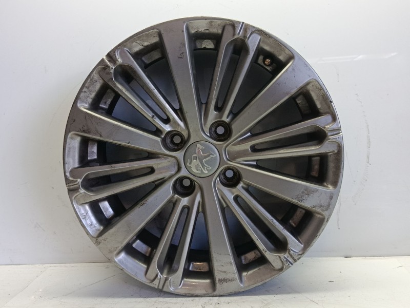Recambio de llanta para peugeot 208 1.2 12v e-thp referencia OEM IAM 98081375WR  