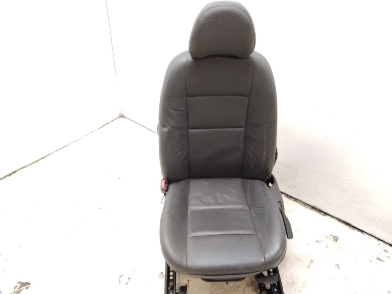 Recambio de asiento delantero izquierdo para volvo v50 familiar 2.0 d kinetic referencia OEM IAM 39988655 8667205 8667206