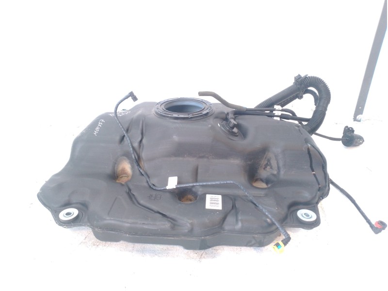 Recambio de deposito combustible para toyota yaris active referencia OEM IAM 77001K0090  