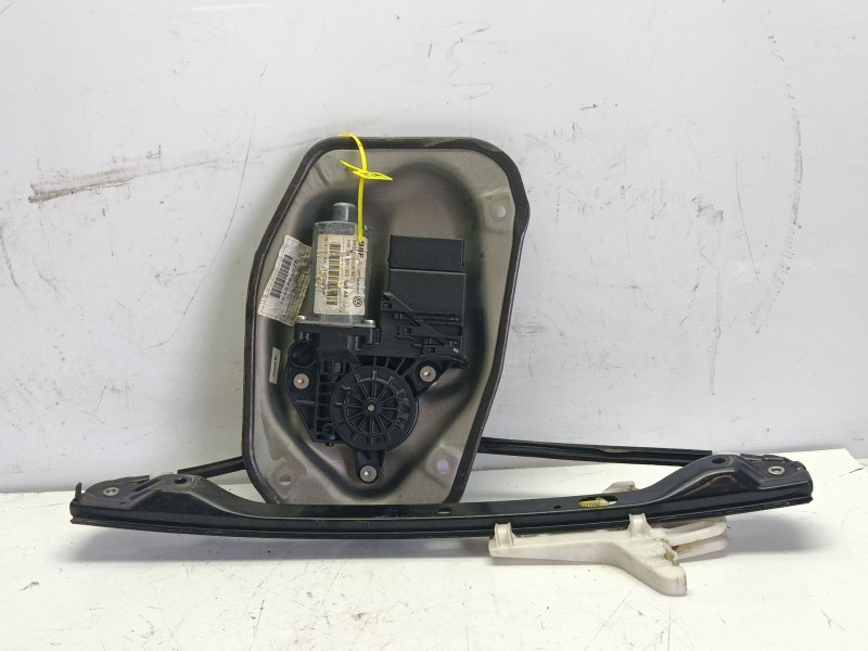 Recambio de elevalunas trasero derecho para volkswagen golf v (1k1) 1.4 tsi referencia OEM IAM 1K0959704K  