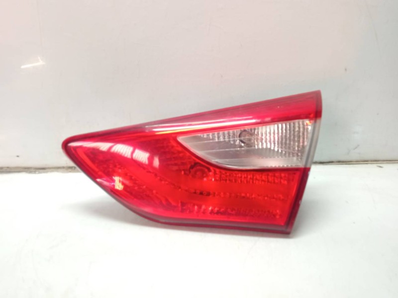 Recambio de piloto trasero derecho para hyundai i30 1.4 cat referencia OEM IAM 92404A5010  