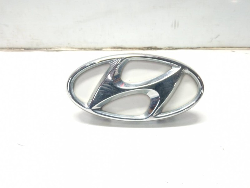 Recambio de moldura para hyundai i30 1.4 cat referencia OEM IAM 87311A6000  