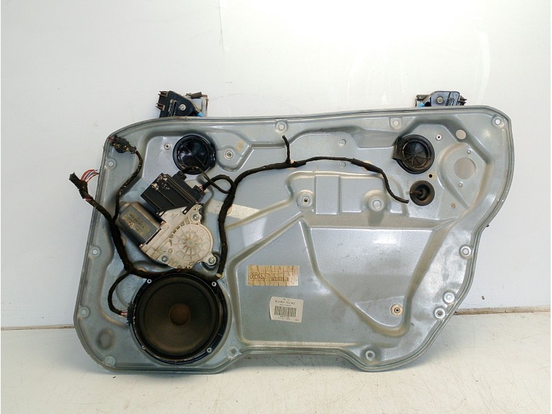 Recambio de elevalunas delantero derecho para seat ibiza iii (6l1) 1.9 sdi referencia OEM IAM 6L4837752AQ  