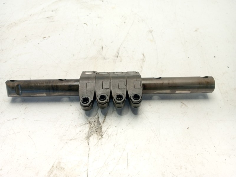 Recambio de eje balancines para audi a4 berlina (8e) 2.0 tdi 16v (103kw) referencia OEM IAM 03G109527B  
