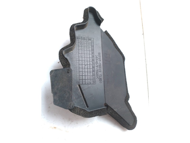 Recambio de molduras delanteras para lexus ct (zwa10_) 200h (zwa10_) referencia OEM IAM 5573776010  