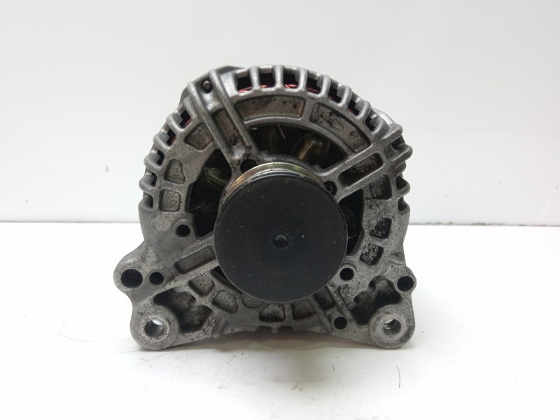 Recambio de alternador para seat leon (1p1) referencia OEM IAM 03C903025F 0124525200 