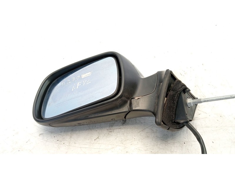 Recambio de retrovisor izquierdo para peugeot 407 st confort referencia OEM IAM 8151GV  