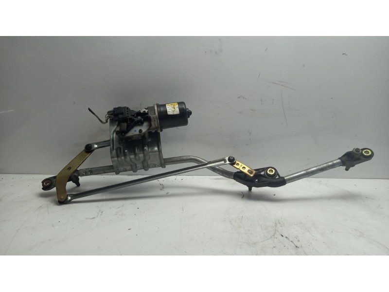 Recambio de motor limpia delantero para renault scenic ii 1.5 dci diesel referencia OEM IAM 8200327016  