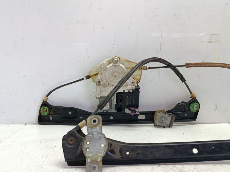 Recambio de elevalunas delantero derecho para volkswagen golf v (1k1) 1.9 tdi referencia OEM IAM 1K4837462A  